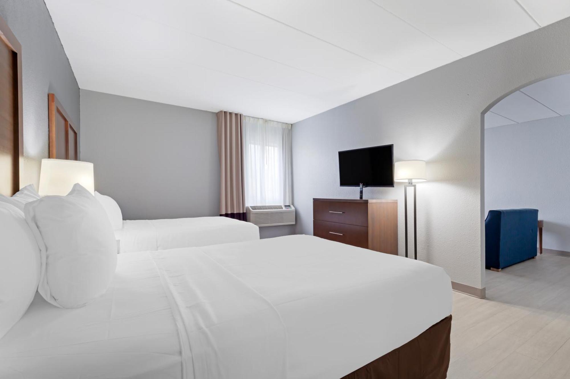 Clarion Hotel & Suites BWI Airport North Brooklyn Park Exterior foto