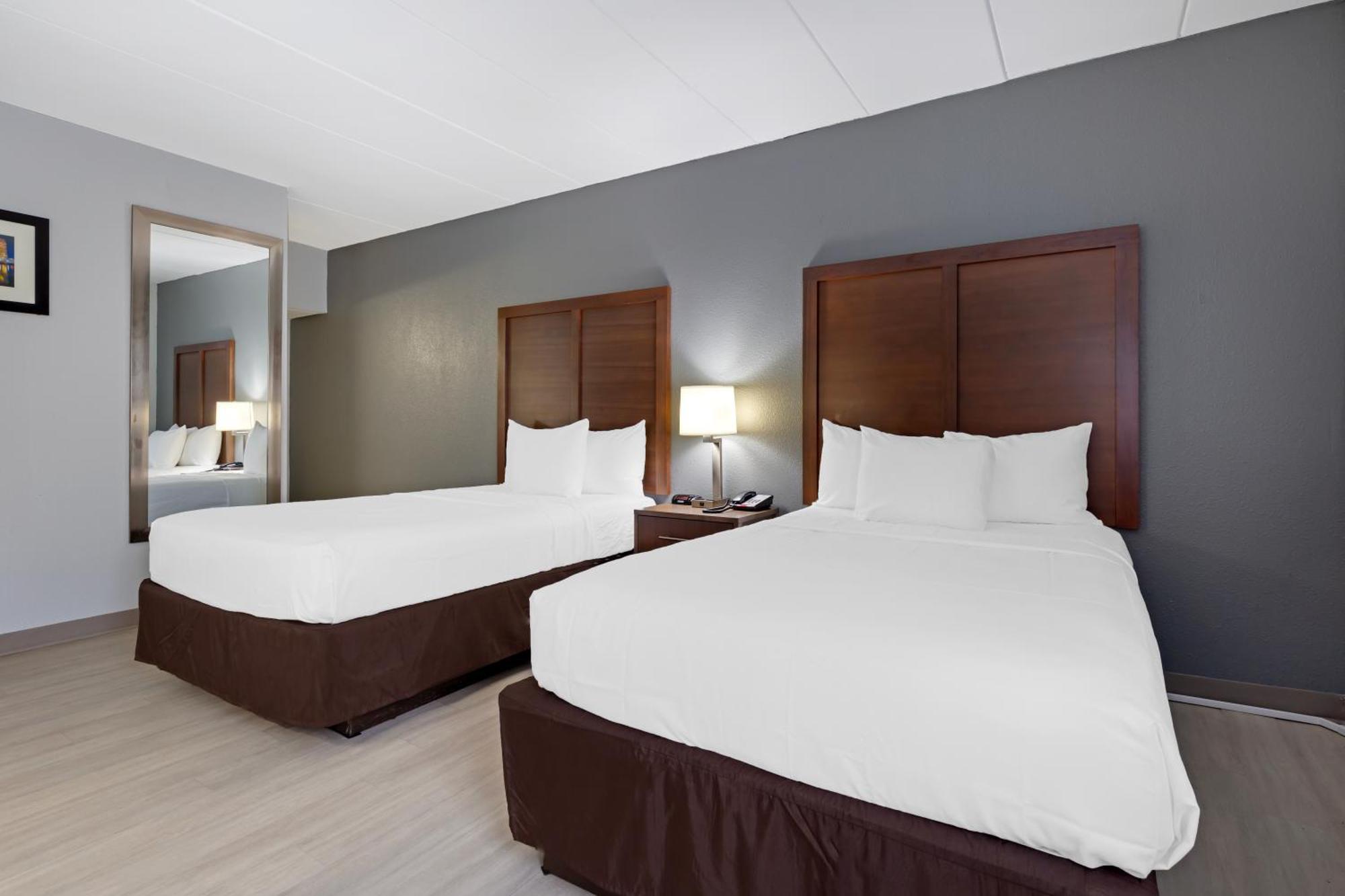 Clarion Hotel & Suites BWI Airport North Brooklyn Park Exterior foto