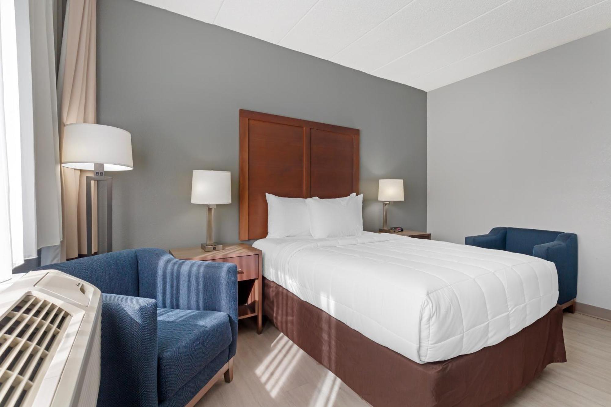 Clarion Hotel & Suites BWI Airport North Brooklyn Park Exterior foto