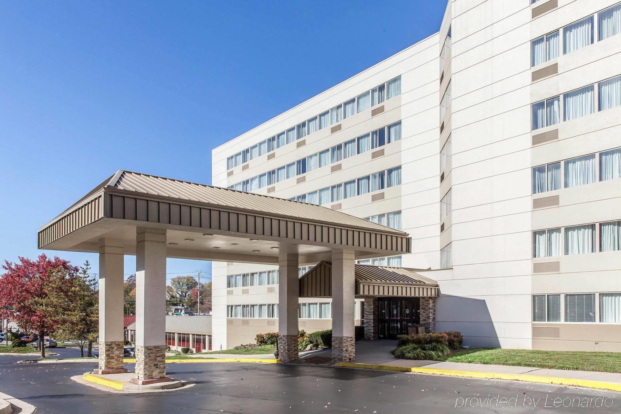 Clarion Hotel & Suites BWI Airport North Brooklyn Park Exterior foto