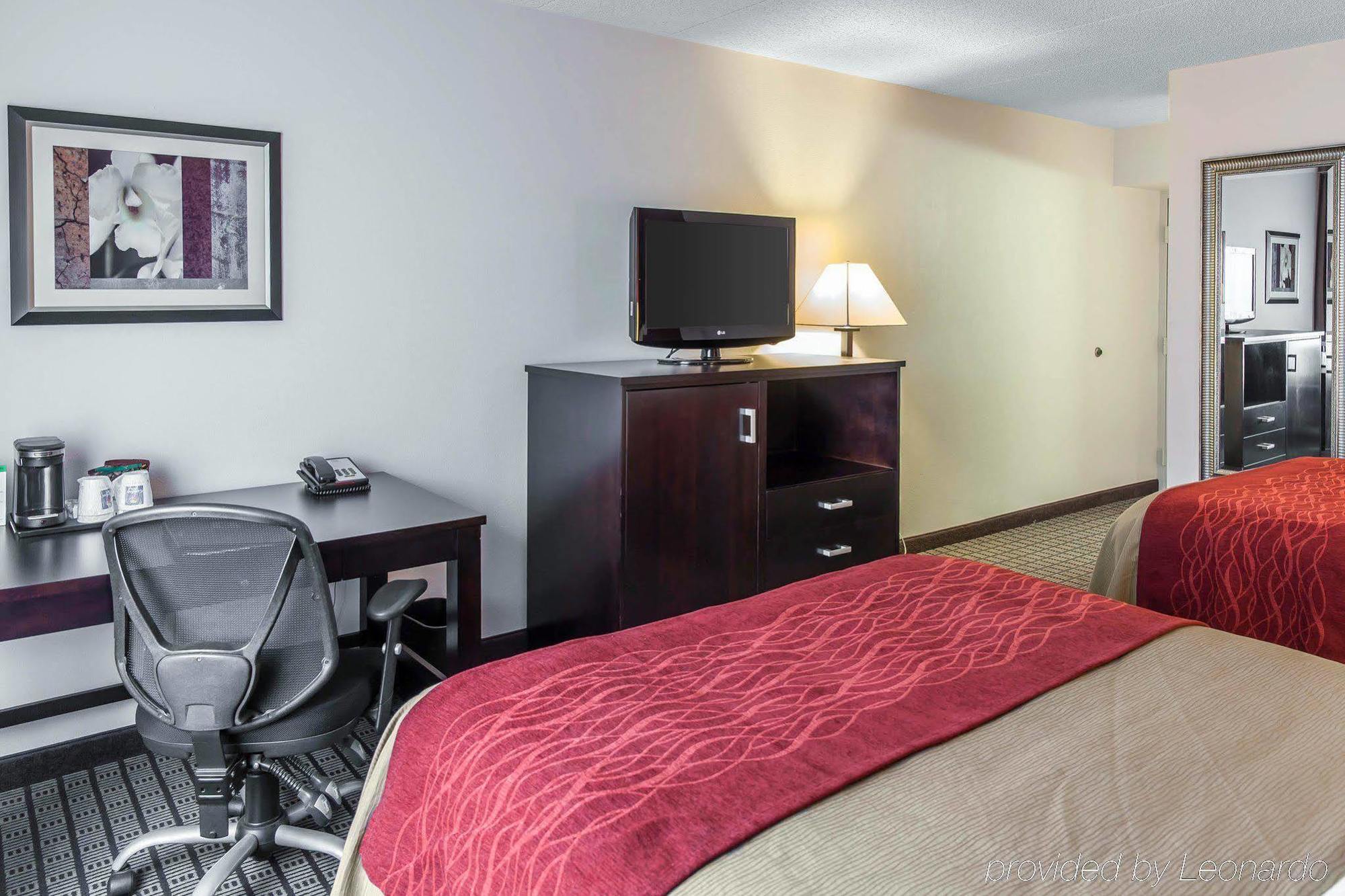Clarion Hotel & Suites BWI Airport North Brooklyn Park Exterior foto