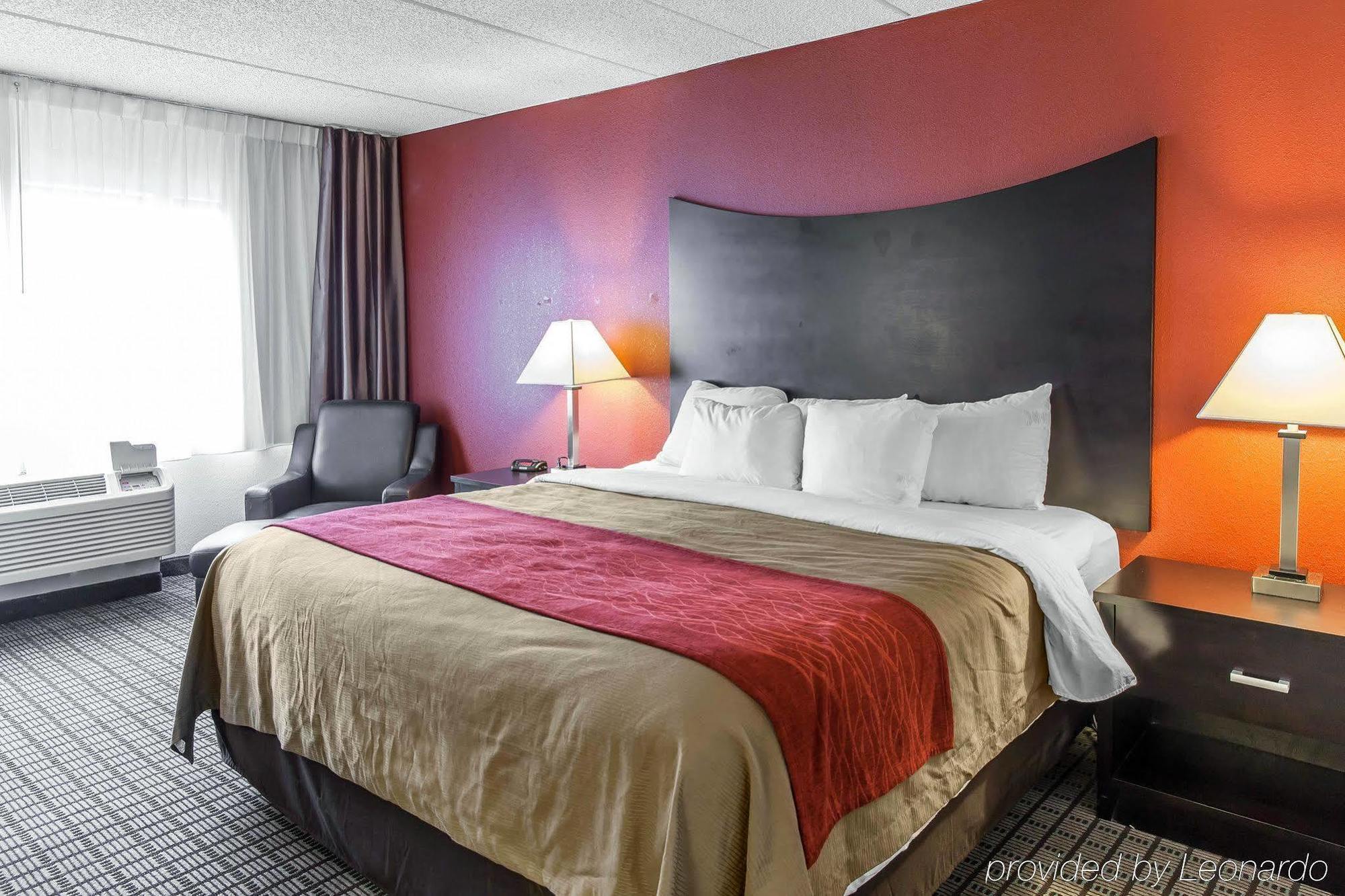 Clarion Hotel & Suites BWI Airport North Brooklyn Park Exterior foto