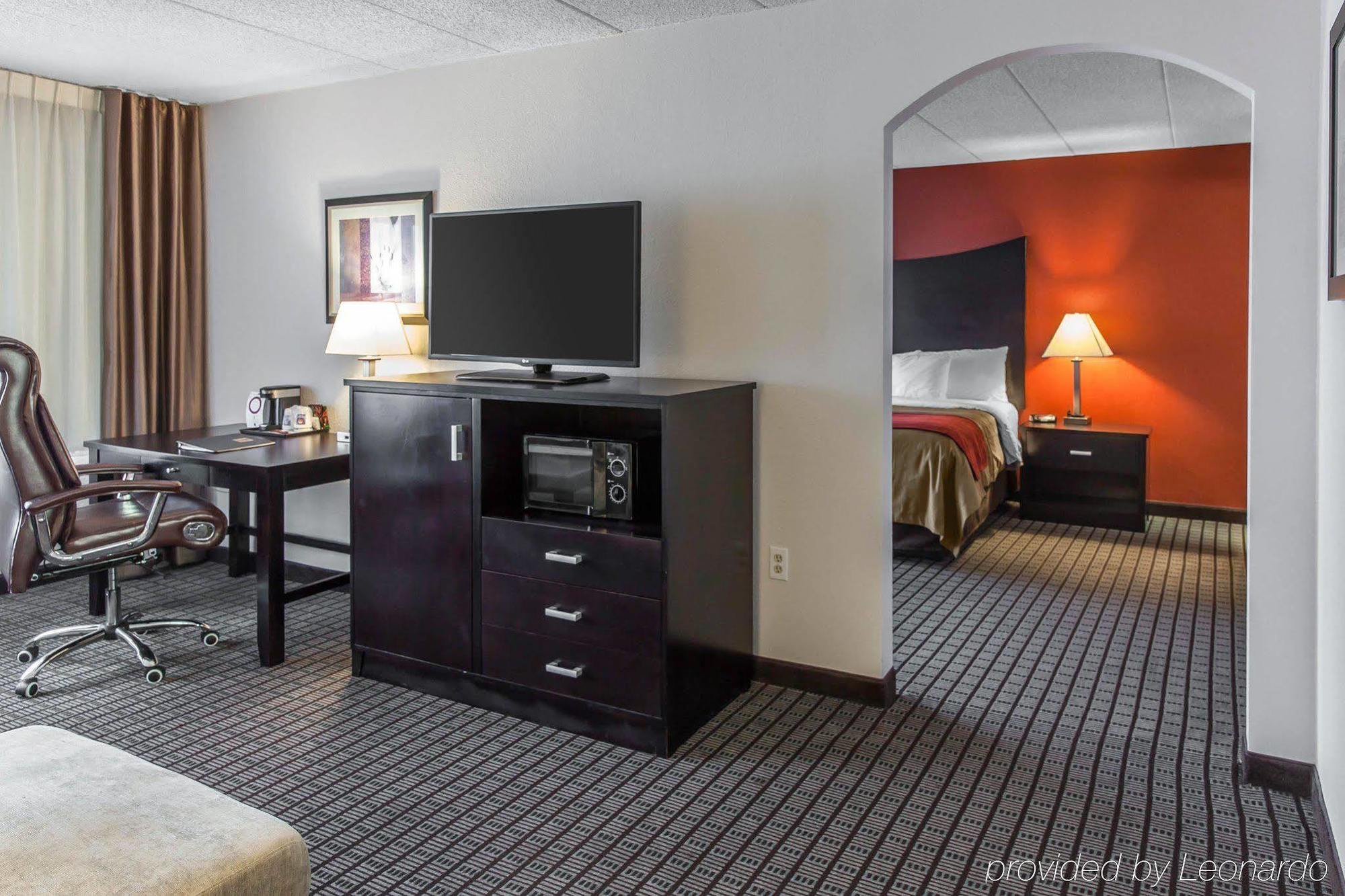 Clarion Hotel & Suites BWI Airport North Brooklyn Park Exterior foto